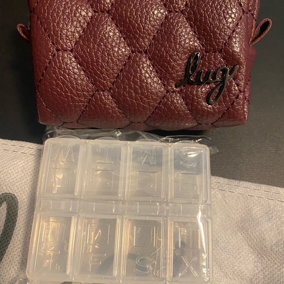 BRAND NEW LUG Mini Choo Choo VL in Wine Includes pill insert & dust cover bag. - Picture 2 of 7